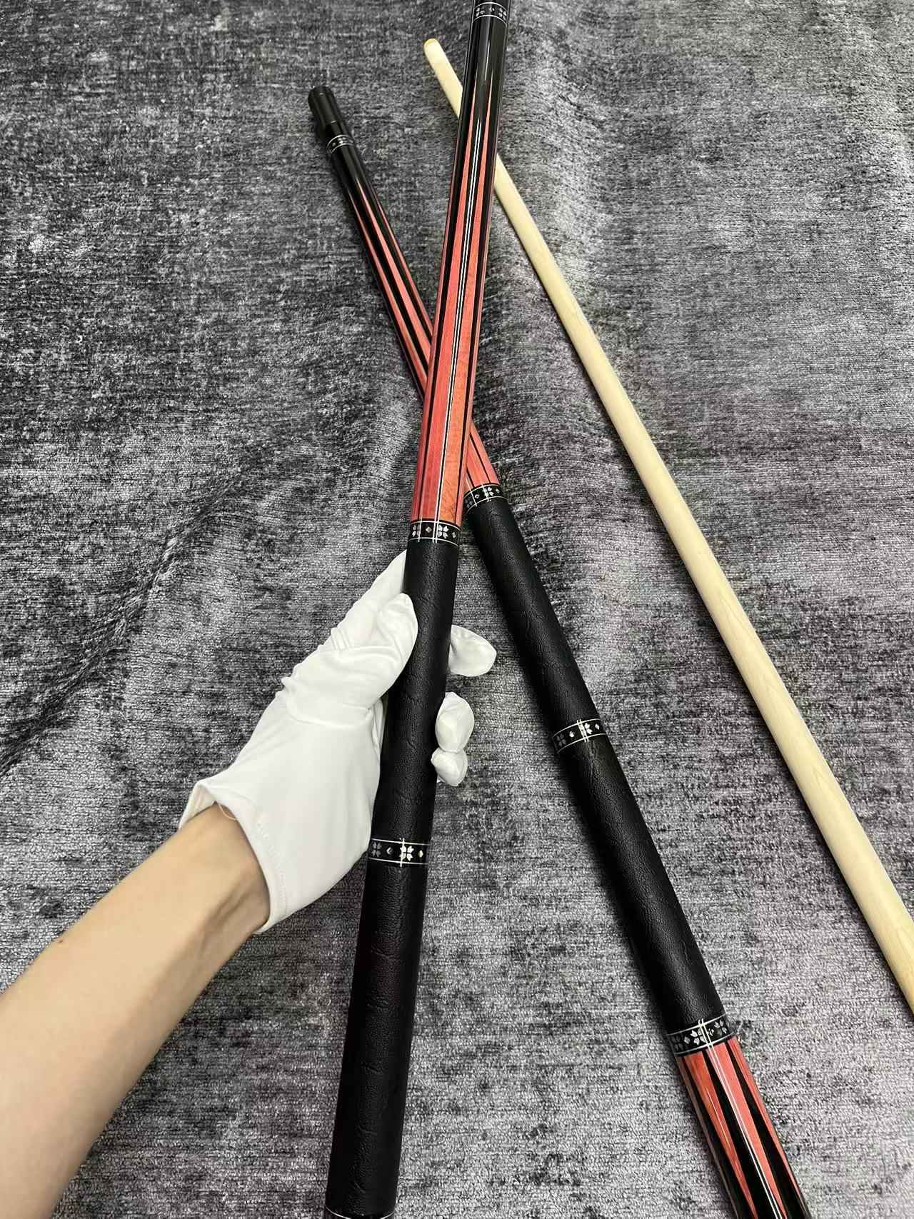 Precision Handcrafted Pink Ivory Wood & Ebony Inlay Pool Cue, Cowhide Leather Grip, Four - Core Butt, 11.8mm Tip - JIAN YING CuesPrecision Handcrafted Pink Ivory Wood & Ebony Inlay Pool Cue, Cowhide Leather Grip, Four - Core Butt, 11.8mm Tip球杆JIAN YING